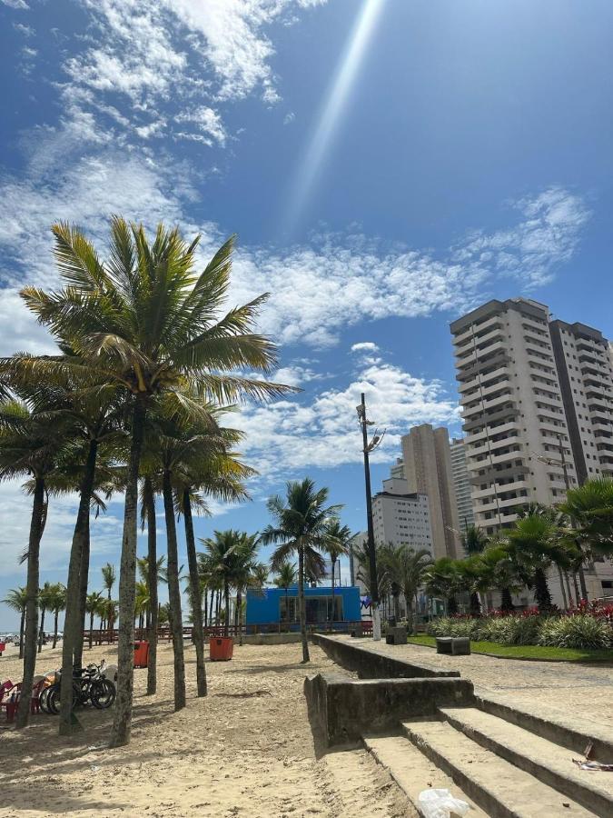 Apto A 50M Da Praia, Com Ar Condicionado, Wifi , Portaria 24H 프라이아 그란데 외부 사진